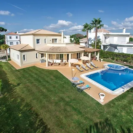 Casa vacanze Palm Golfe, Fantastic House On Sol Course, Kids Pool, Aircon Quarteira