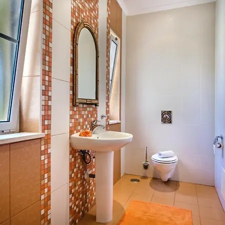 Palm Golfe, Fantastic House On Sol Course, Kids Pool, Aircon * Quarteira