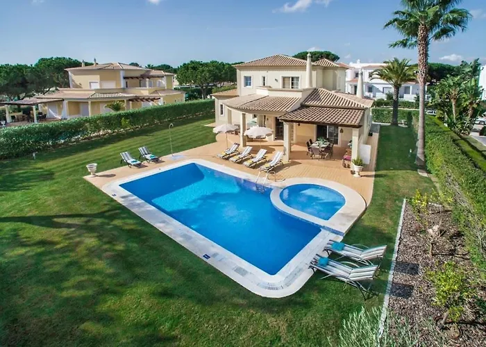 Palm Golfe, Fantastic House On Sol Course, Kids Pool, Aircon 別荘 *