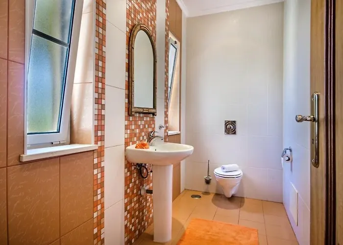 Palm Golfe, Fantastic House On Sol Course, Kids Pool, Aircon * クアルテイラ