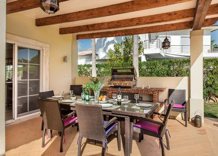 Palm Golfe, Fantastic House On Sol Course, Kids Pool, Aircon 別荘 クアルテイラ