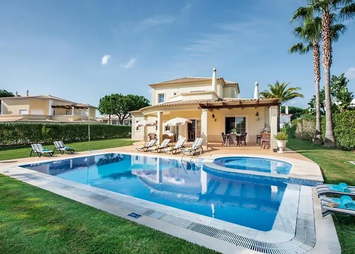 Palm Golfe, Fantastic House On Sol Course, Kids Pool, Aircon 別荘 *